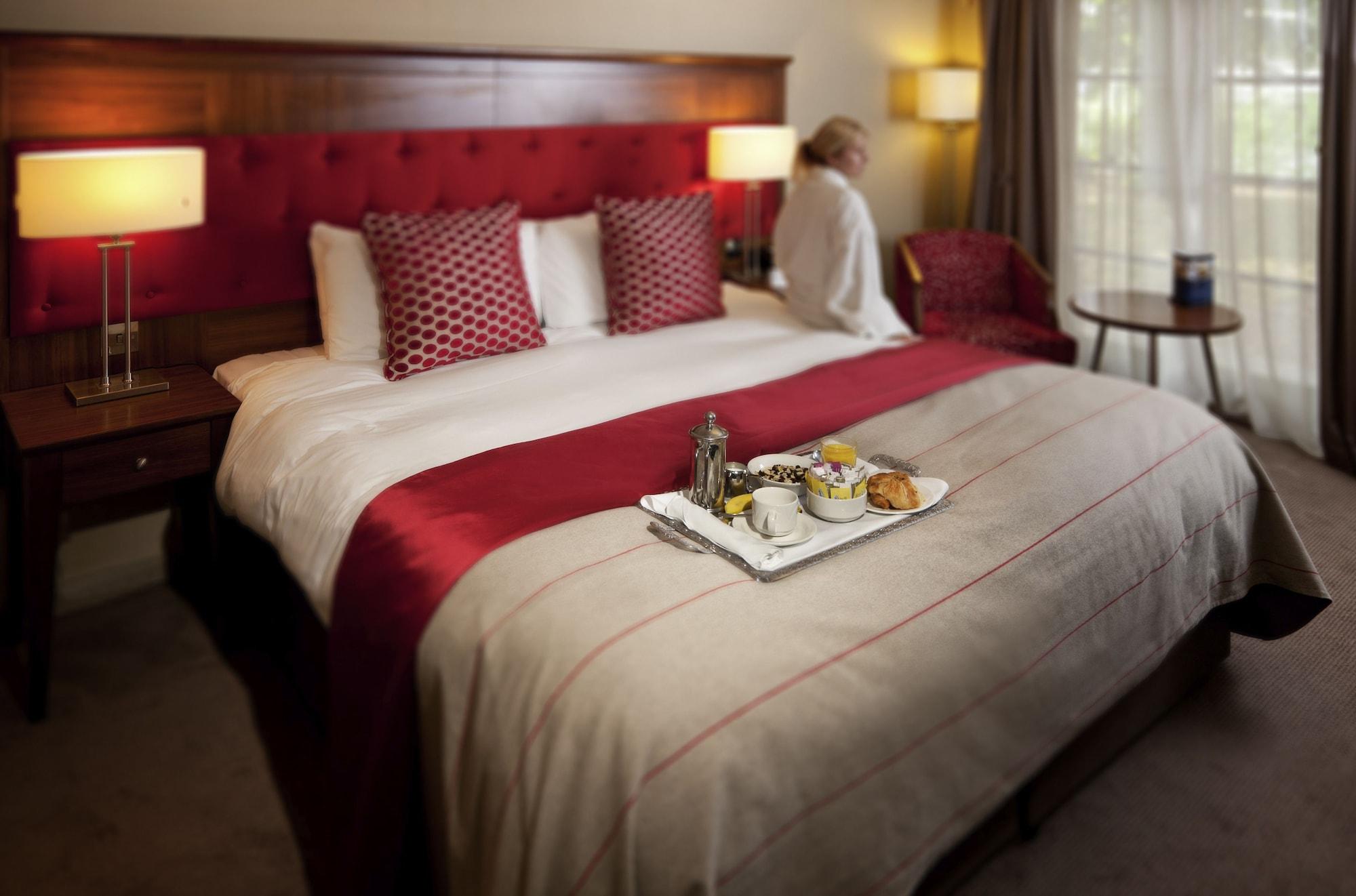 Hotel Sunday London Heathrow T5 Staines-upon-Thames