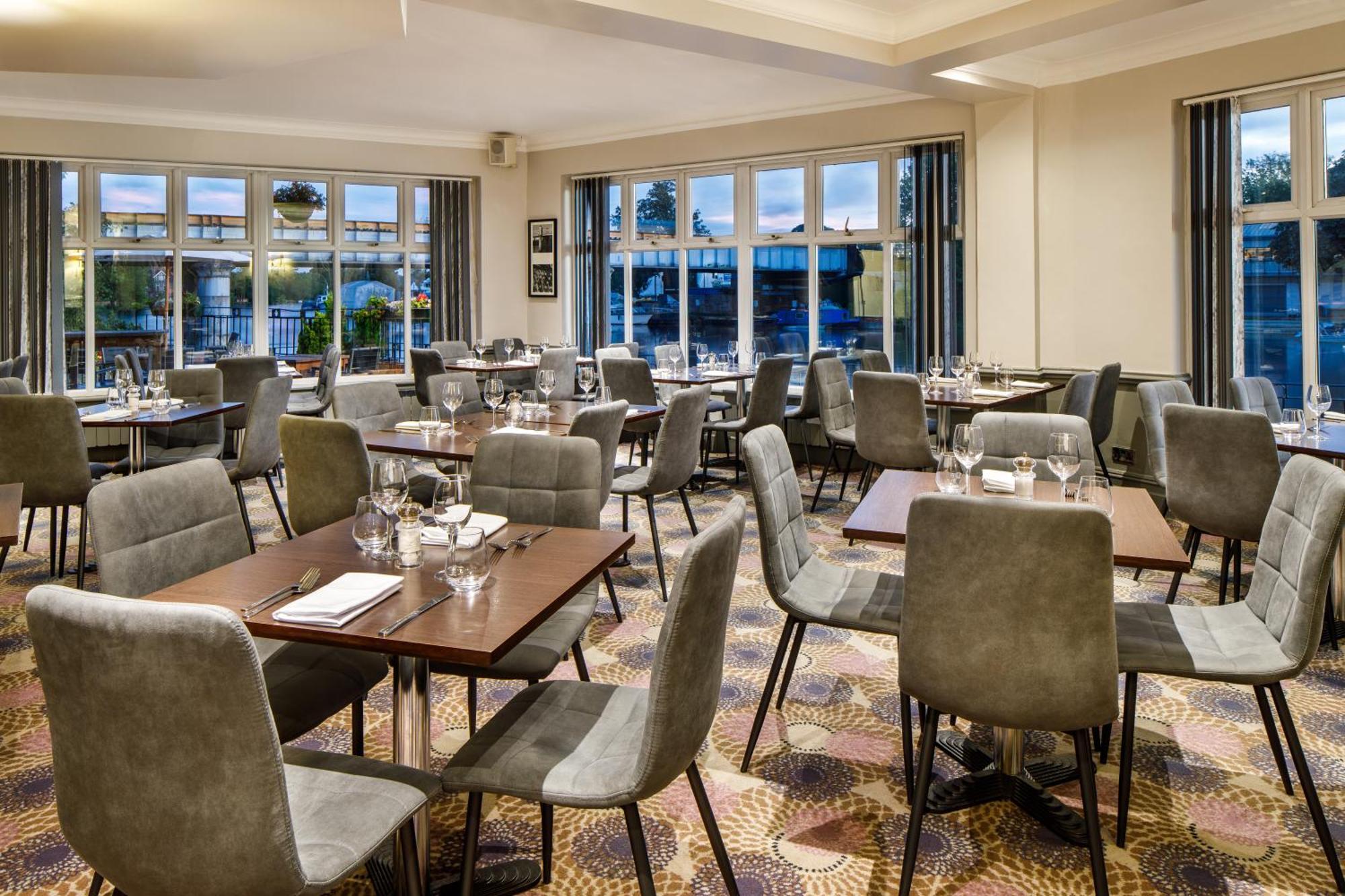 Hotel Sunday London Heathrow T5 3*