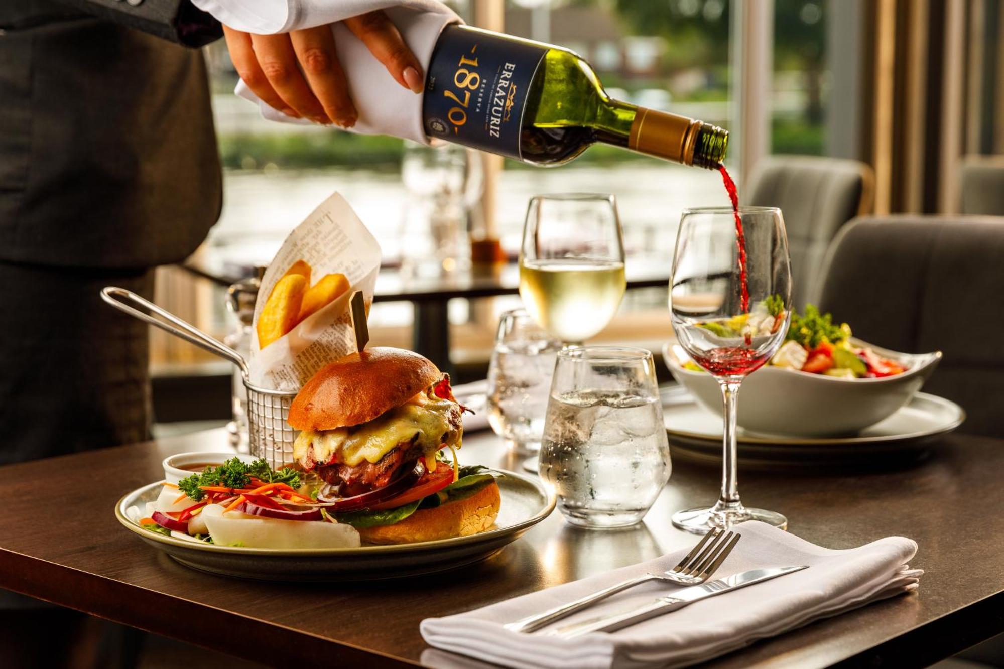 Sunday London Heathrow T5 Hotel