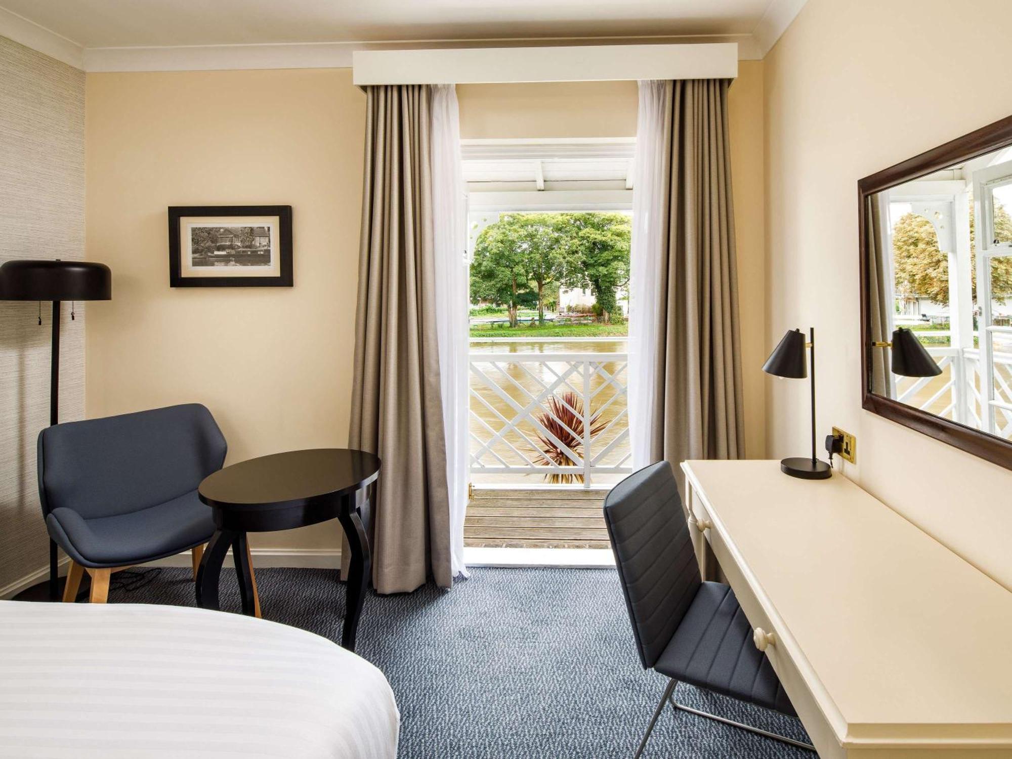 Hotel Sunday London Heathrow T5