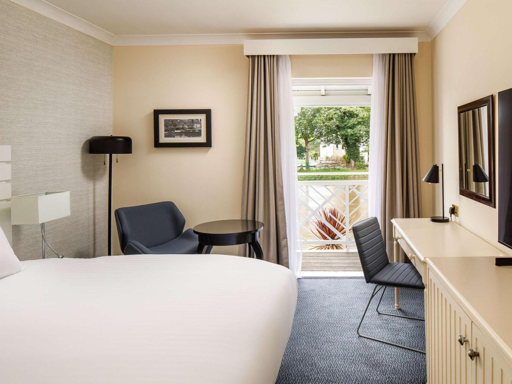 Hotel Sunday London Heathrow T5 Staines-upon-Thames