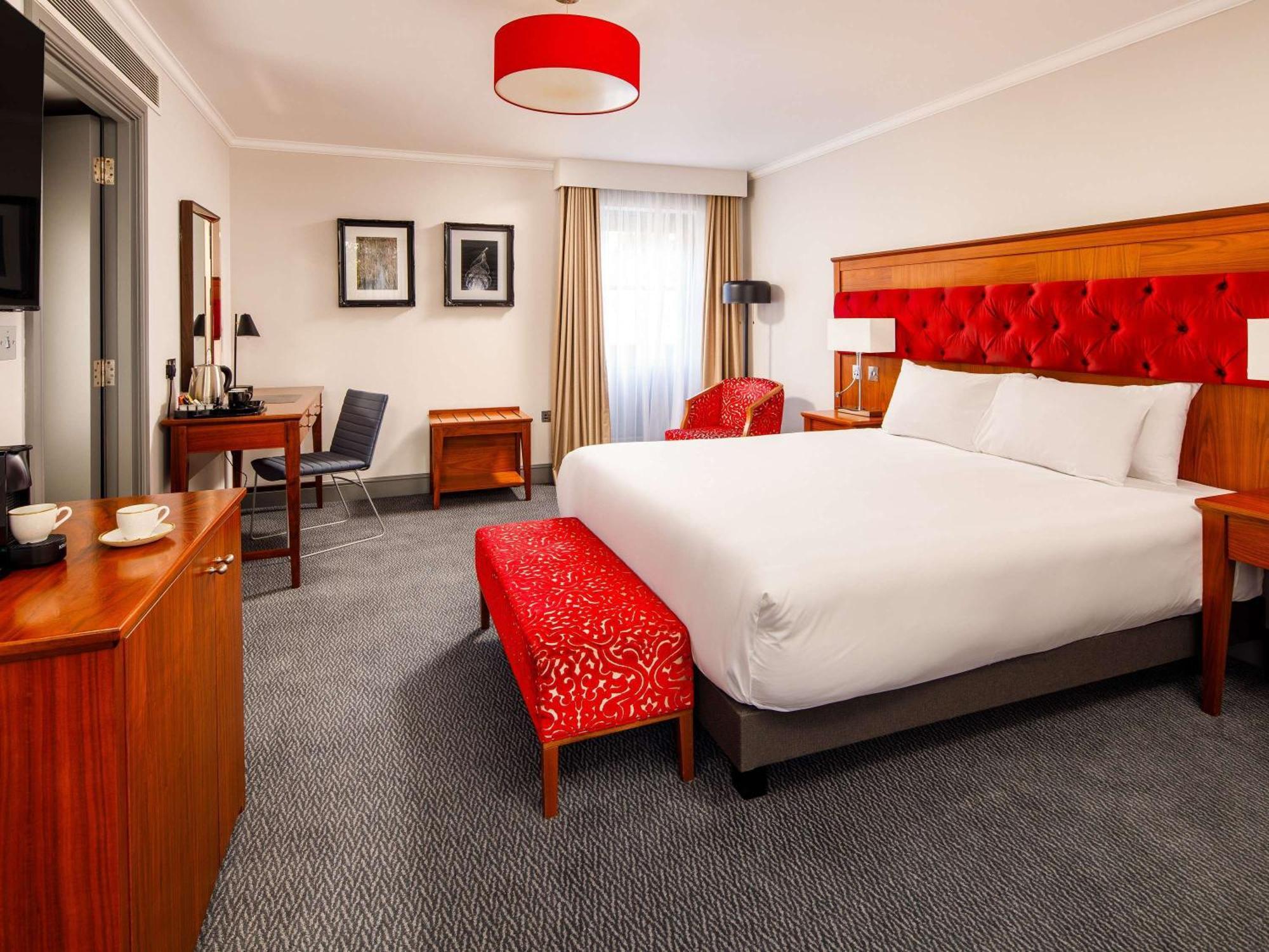 Sunday London Heathrow T5 Hotel