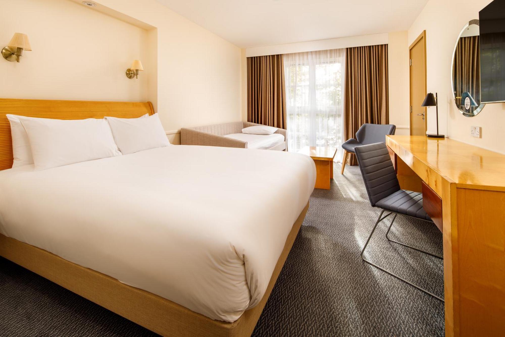 Hotel Sunday London Heathrow T5 3*